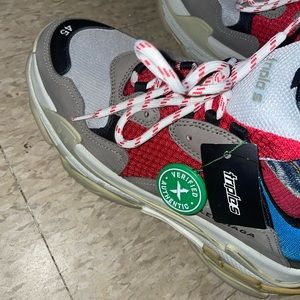 Balenciaga triple s (grey-red-blue)size 45(11)